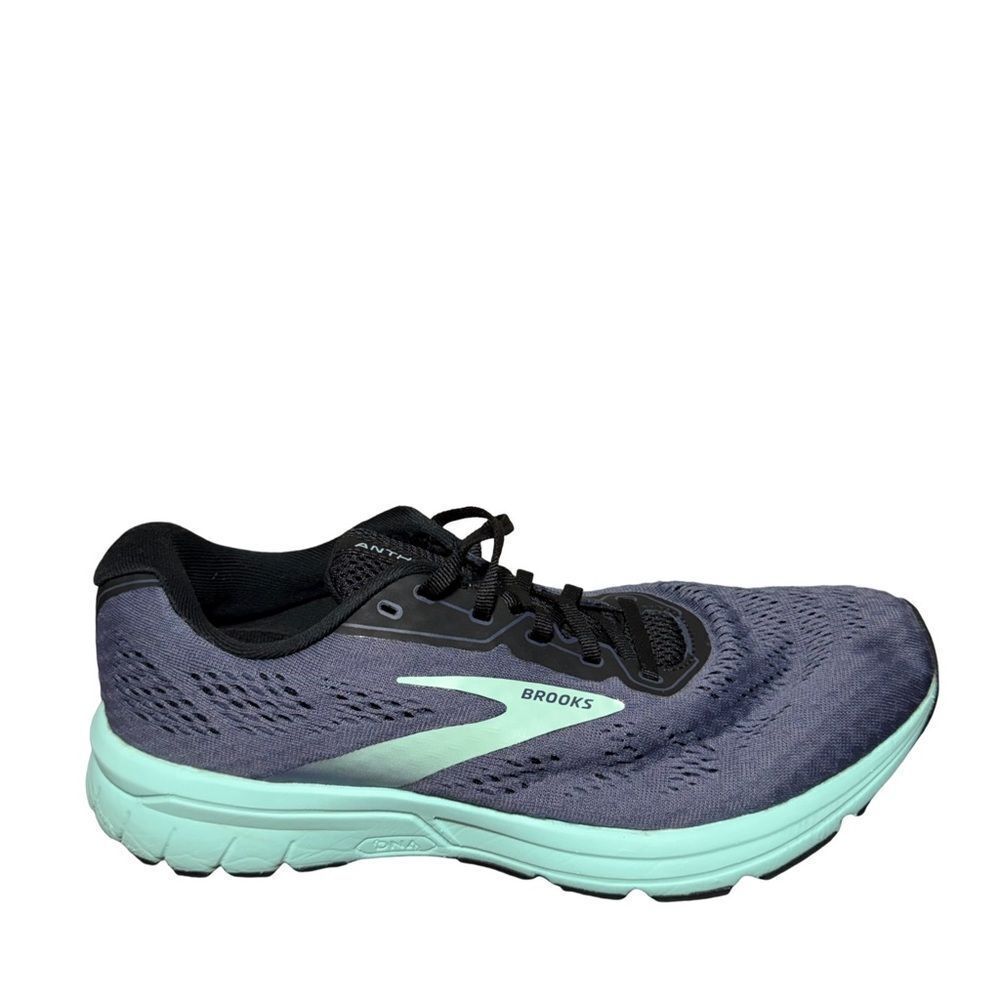 Brooks athletic Charcoal and Mint Athletic Shoes size 12 women’s